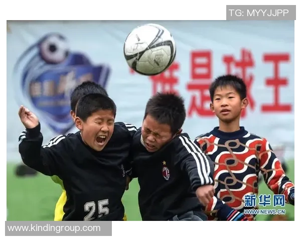 中国足球明星的崛起与荣耀探秘：谁是当今最红的足球传奇人物